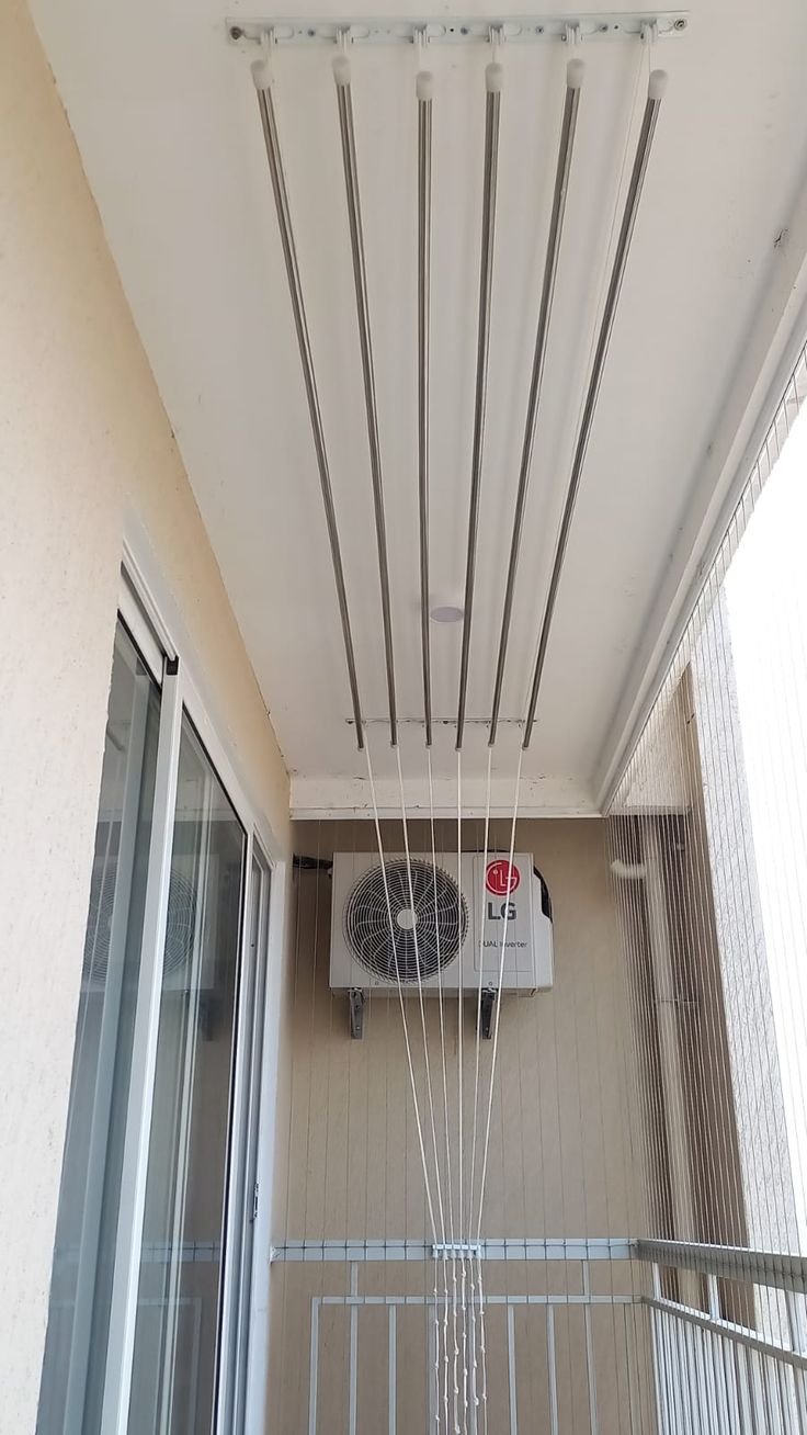 Motorized Cloth Hangers